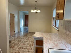 211 Magnolia Ave, Unit A in East Rochester, NY - Building Photo - Building Photo