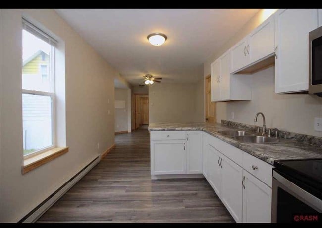116 Van Brunt St, Unit 1