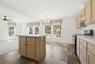 19 Parker Station Rd in Goffstown, NH - Building Photo - Building Photo