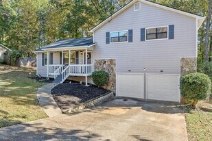 4041 Woodbridge Ct in Powder Springs, GA - Building Photo