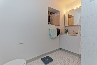 2052 W Webster Ave in Chicago, IL - Building Photo - Building Photo