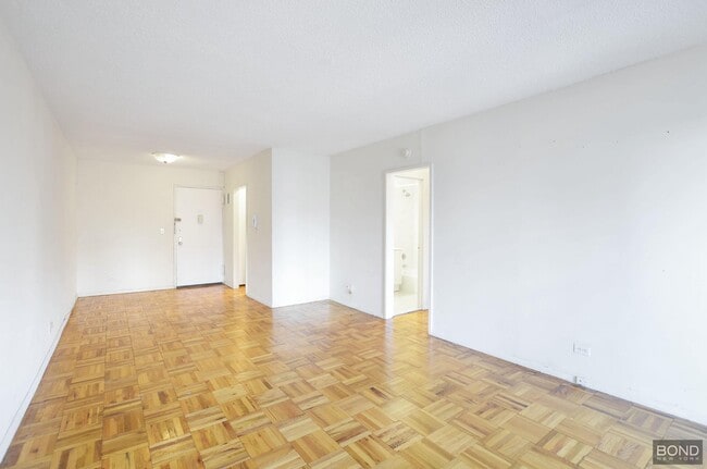 property at 250 E 87th St