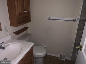 9942 Lackland Dr in Philadelphia, PA - Building Photo - Building Photo