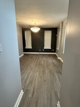 1118 Liverpool St, Unit 102 in Pittsburgh, PA - Building Photo - Building Photo