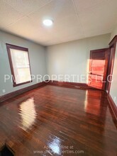 2136 S 12th St in St. Joseph, MO - Building Photo - Building Photo