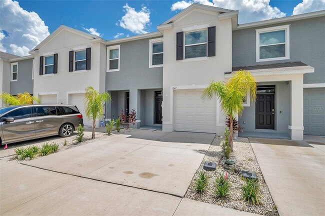 1347 Colt Creek Pl in Wesley Chapel, FL - Foto de edificio - Building Photo