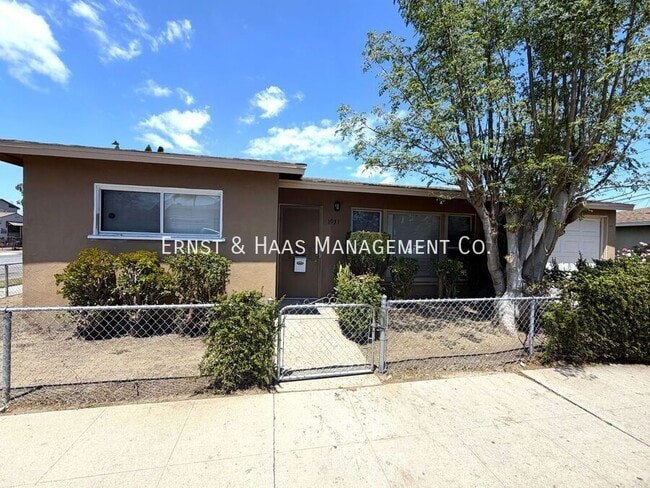 property at 1931 W Burnett St