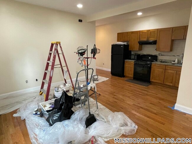 property at 7 North Ave