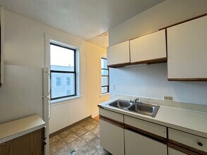 1542 N Kedzie Ave in Chicago, IL - Building Photo - Building Photo