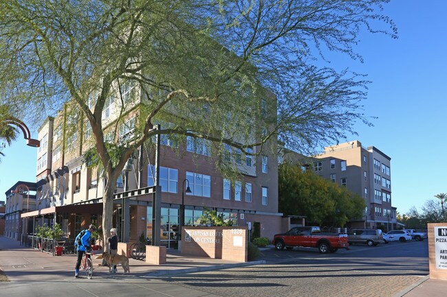 Artisan Lofts on Central in Phoenix, AZ - Building Photo - Building Photo