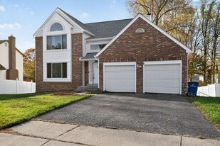 12416 Loft Ln in Silver Spring, MD - Building Photo