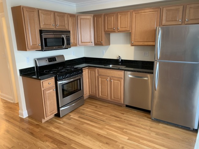 85 Camp Ave-Unit -11E in Stamford, CT - Building Photo - Building Photo