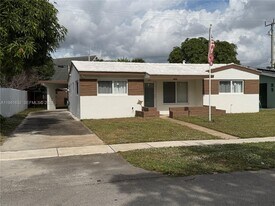 3581 SW 13th Ct in Fort Lauderdale, FL - Building Photo