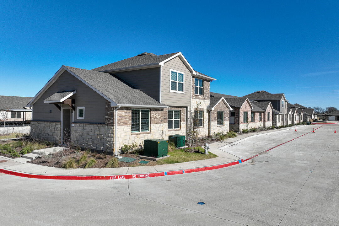 Cottages at Lindsey Place in Anna, TX - Foto de edificio