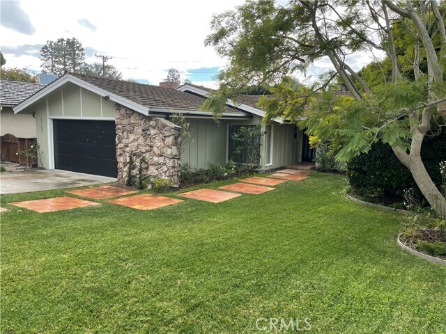 property at 2509 Palos Verdes Dr W