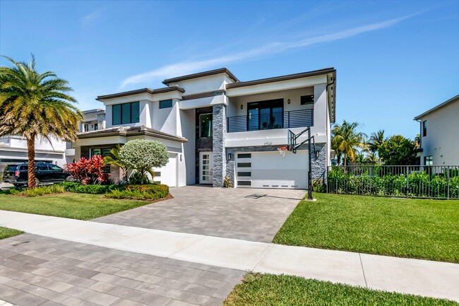 17166 Wandering Wave Ave in Boca Raton, FL - Foto de edificio - Building Photo