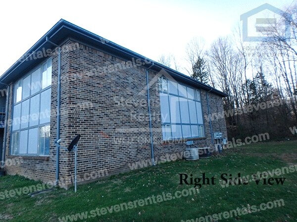 235 Vinewood Rd in McMinnville, TN - Building Photo - Building Photo