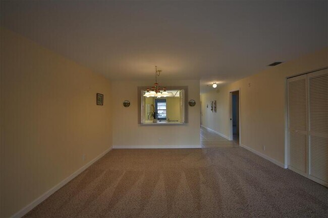 400 Misty Pines Cir in Naples, FL - Building Photo - Building Photo