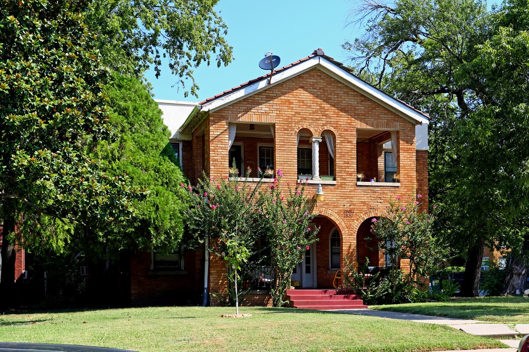 1501-1503 NW 17th in Oklahoma City, OK - Foto de edificio