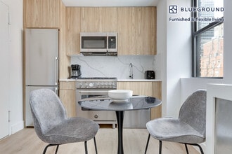 138 E 38th St in New York, NY - Building Photo - Building Photo