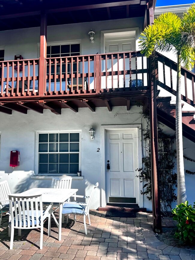 224 Conniston Rd in West Palm Beach, FL - Building Photo - Building Photo