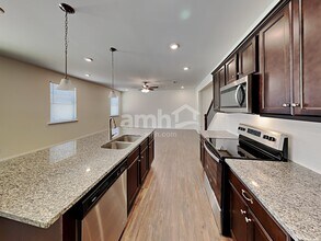 548 Smt Vw Ln in Canton, GA - Building Photo - Building Photo