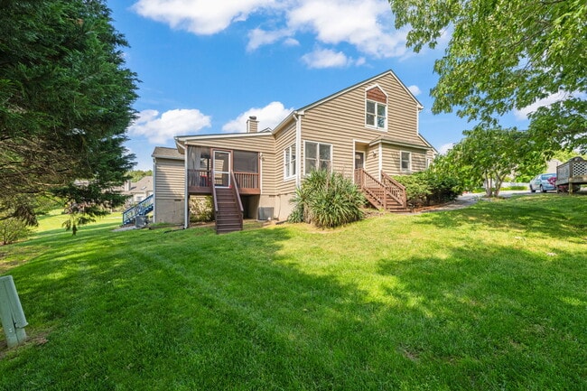 property at 5 Hickorywood Sq