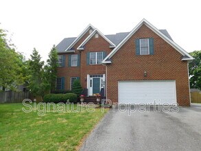 9351 Summer Oak Dr in Mechanicsville, VA - Building Photo - Building Photo