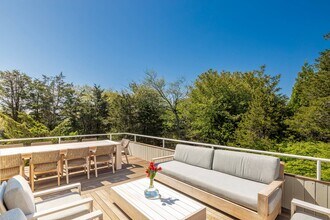 238 Bluff Rd in Amagansett, NY - Building Photo - Building Photo