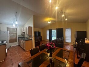 2142 Delta Way in Tallahassee, FL - Building Photo - Building Photo