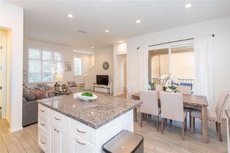 53 Strawberry Grove in Irvine, CA - Building Photo - Building Photo