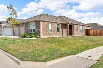 200 Wild Onion Ln in Fort Worth, TX - Building Photo - Building Photo