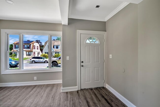 8 Dolan Ave in Parlin, NJ - Building Photo - Building Photo