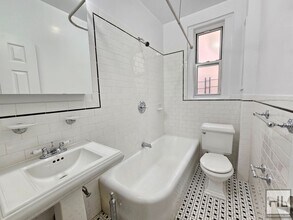 Amazing Studio in Greenwich Village in New York, NY - Building Photo - Building Photo