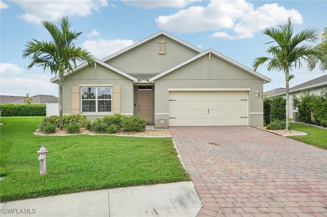 2726 Foralesca Ct in Cape Coral, FL - Building Photo