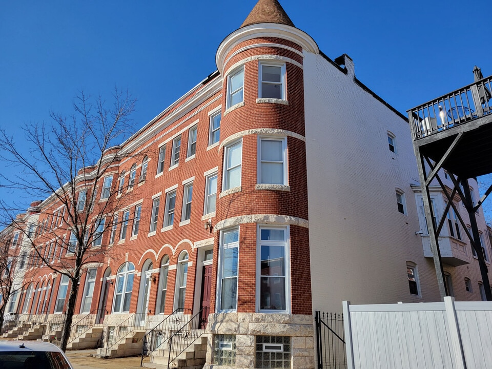 702 Lennox St, Unit 3 Photo