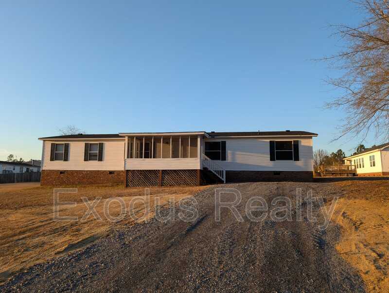 2071 Heritage Way in Cameron, NC - Building Photo