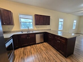 1232 Highland Hall Rd in Boone, NC - Foto de edificio - Building Photo