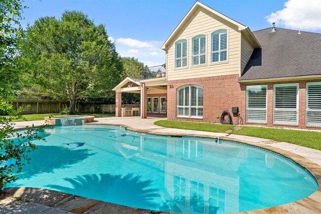 property at 5011 Tapestry Ln