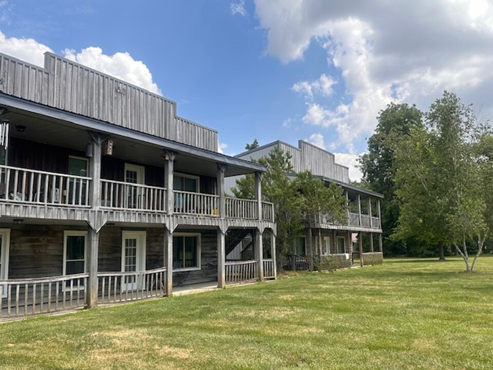 Elmdale Apartments in Olney, IL - Foto de edificio