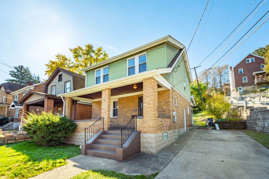 3100 Elroy Ave in Pittsburgh, PA - Building Photo