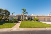 21 Calle La Reina in Rancho Mirage, CA - Foto de edificio - Building Photo