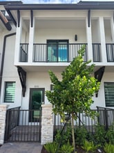 8130 NW 42nd St in Doral, FL - Building Photo - Building Photo