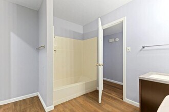 3201 Elm Grove Dr in Columbia, MO - Building Photo - Building Photo