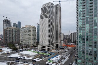 Oro at Edge Towers in Mississauga, ON - Building Photo - Building Photo