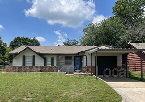 2325 N Redmond Ave in Bethany, OK - Building Photo