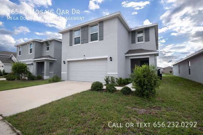 16546 Mosaic Oar Dr in Wimauma, FL - Building Photo - Building Photo