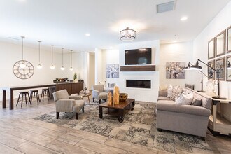 Liberty Center in Provo, UT - Foto de edificio - Interior Photo