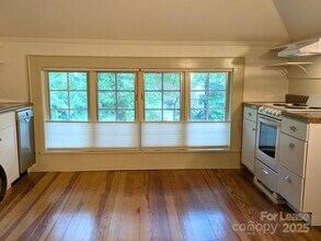 220 Melrose Cir in Tryon, NC - Building Photo - Building Photo