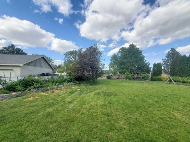 7218 W 15th Pl in Kennewick, WA - Building Photo - Building Photo